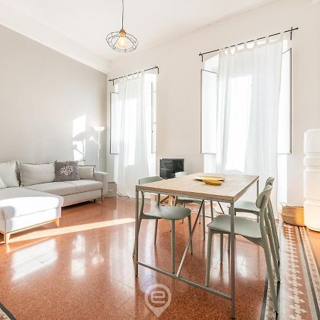 Mirabel Apartment - Wonderful Flat In City Center Cagliari Eksteriør billede
