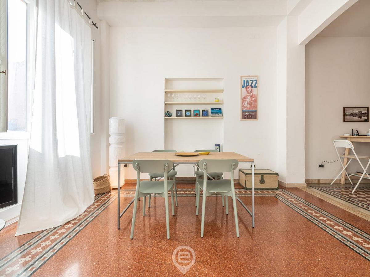 Mirabel Apartment - Wonderful Flat In City Center Cagliari Eksteriør billede