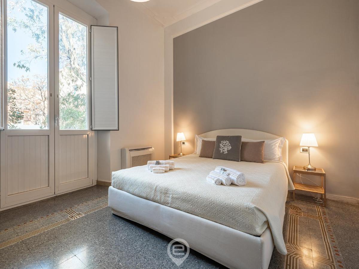 Mirabel Apartment - Wonderful Flat In City Center Cagliari Eksteriør billede